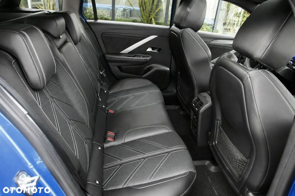 Opel Astra - 16