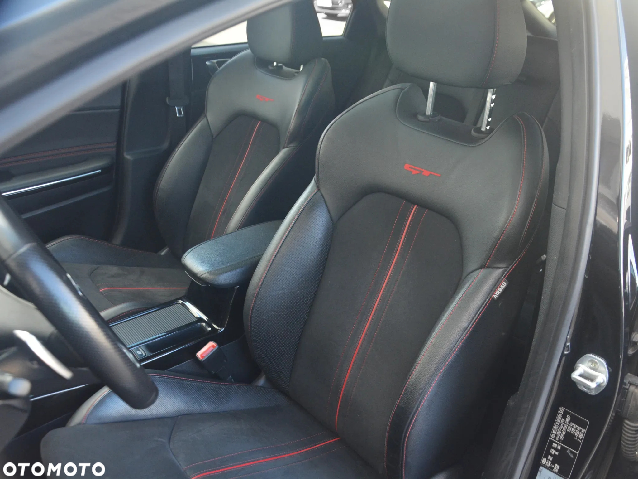 Kia ProCeed 1.6 T-GDI GT DCT - 15