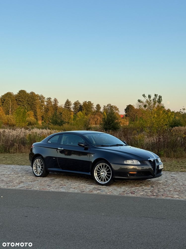Alfa Romeo GT 1.9JTD 16V Progression - 1