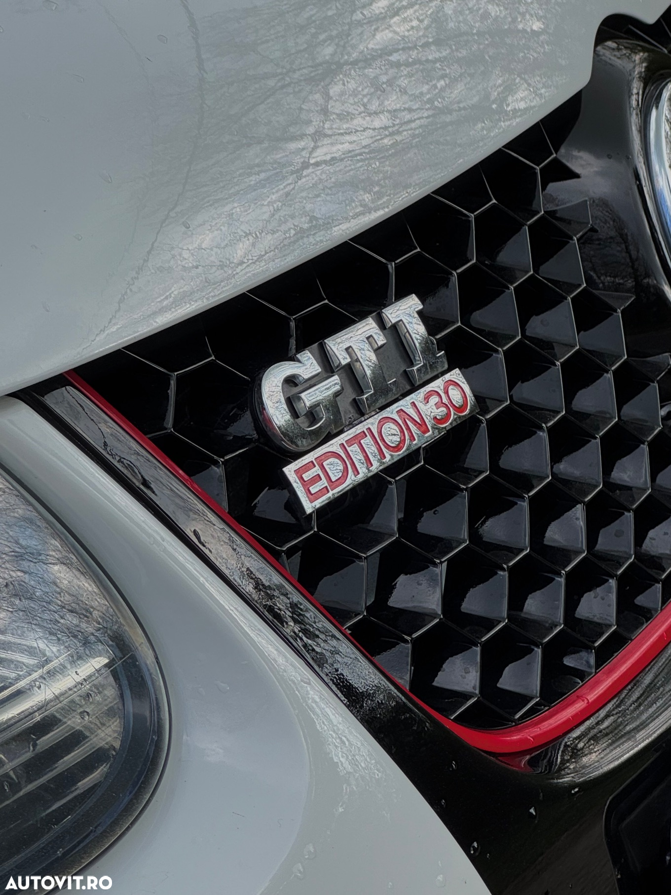 Volkswagen Golf 2.0 FSI DSG GTI 30 Edition - 3