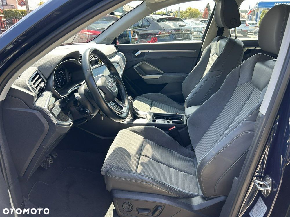 Audi Q3 35 TFSI S tronic - 16
