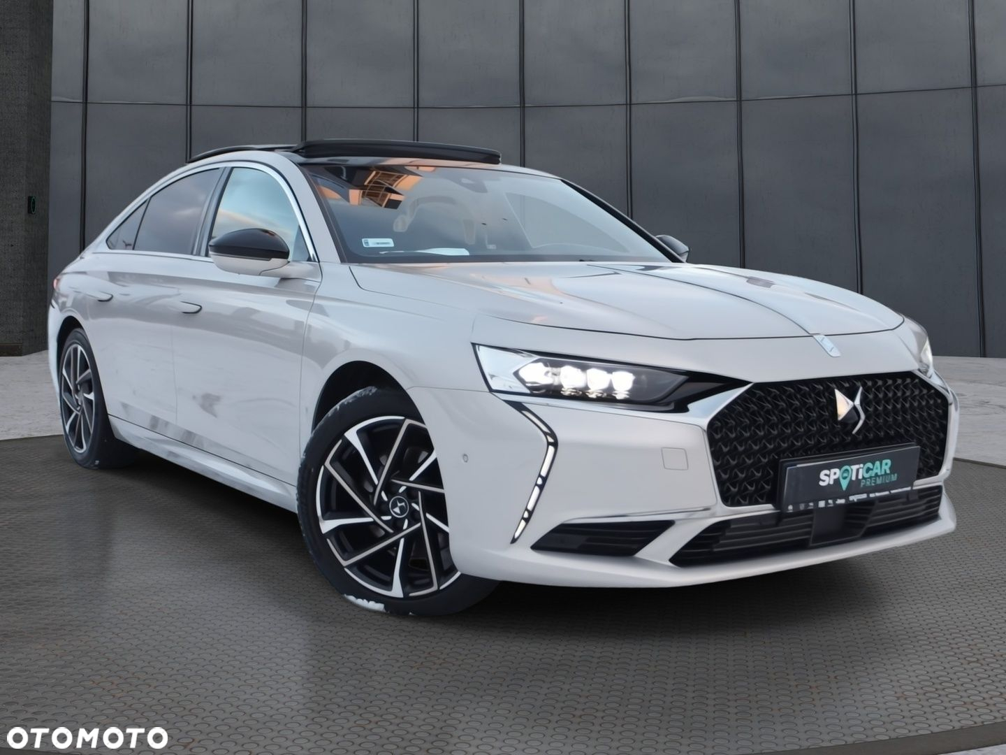DS Automobiles DS 9 1.6 PureTech Rivoli + - 2