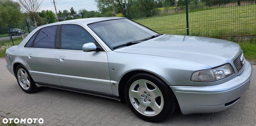 Audi A8 - 7