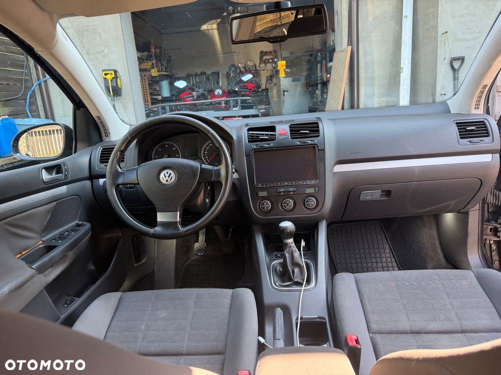Volkswagen Golf 1.9 TDI Comfortline - 9