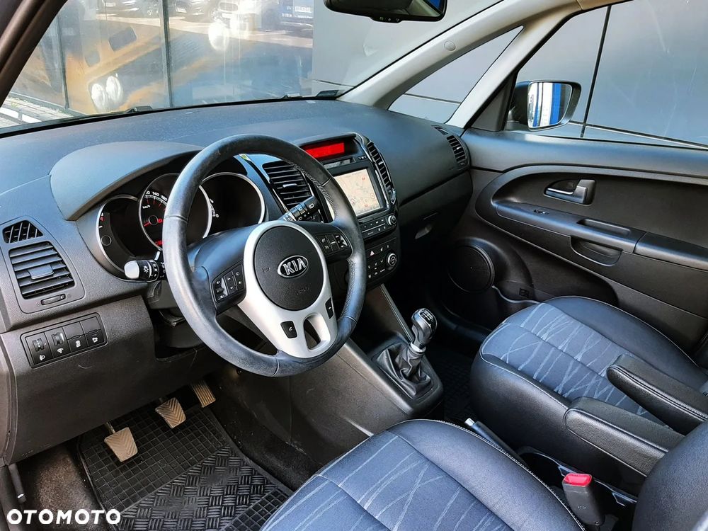 Kia Venga 1.6 L - 24