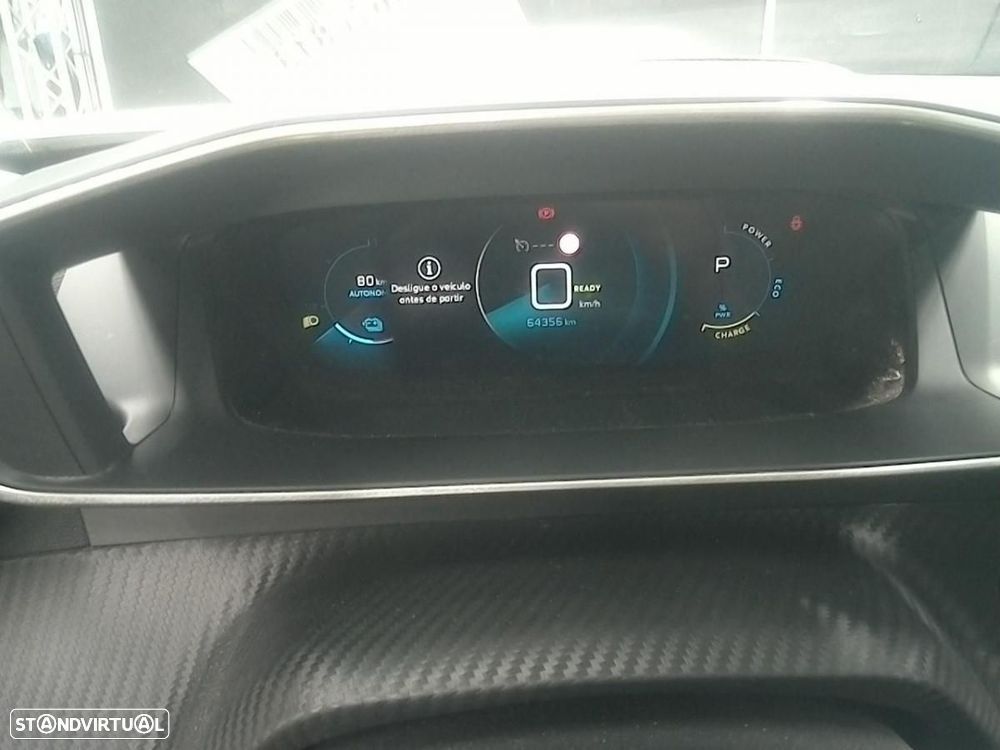 Peugeot e-2008 50 kWh Allure Pack - 6
