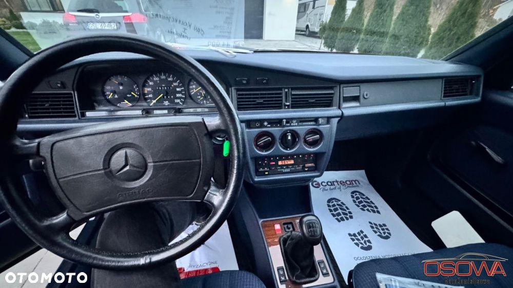 Mercedes-Benz W201 (190) - 27