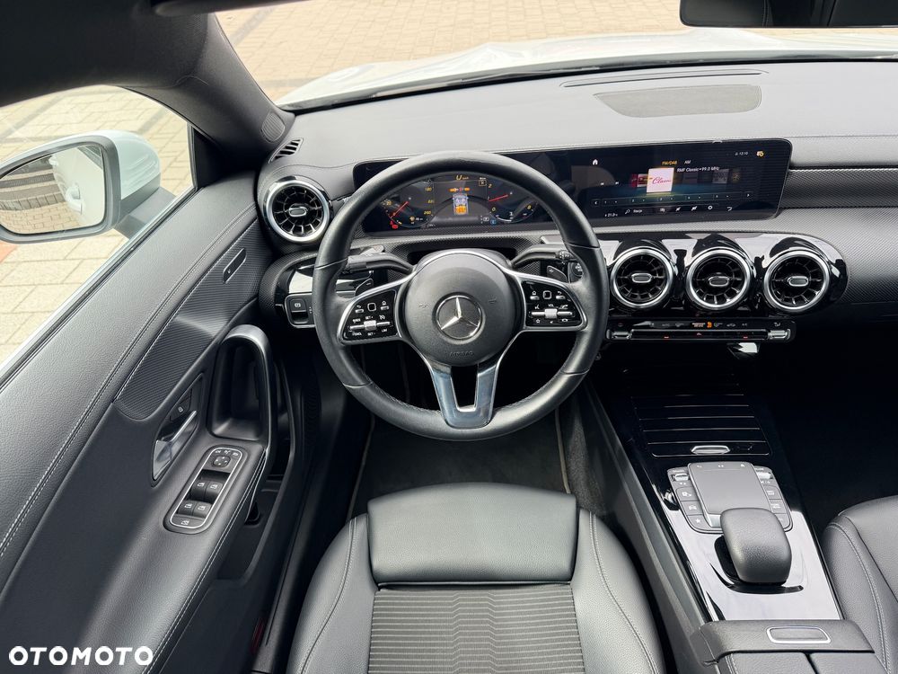Mercedes-Benz CLA 200 7G-DCT - 11