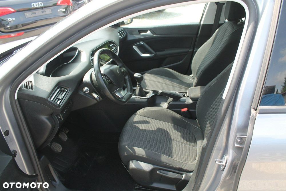 Peugeot 308 - 11