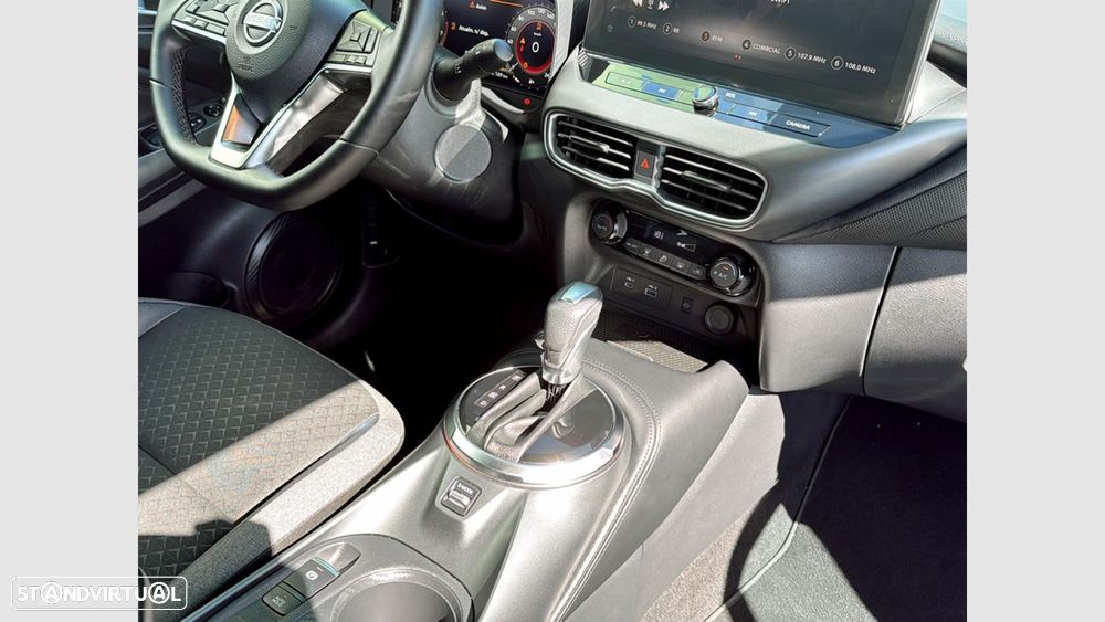 Nissan Juke 1.0 DIG-T N-Connecta DCT - 21