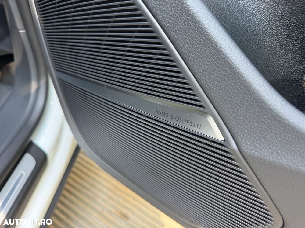 Audi RS Q8 RSQ8 Performance quattro Tiptronic MHEV - 16