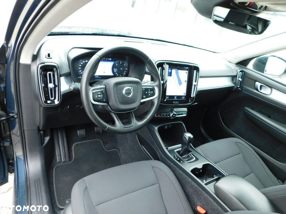 Volvo XC 40 D3 Momentum - 8