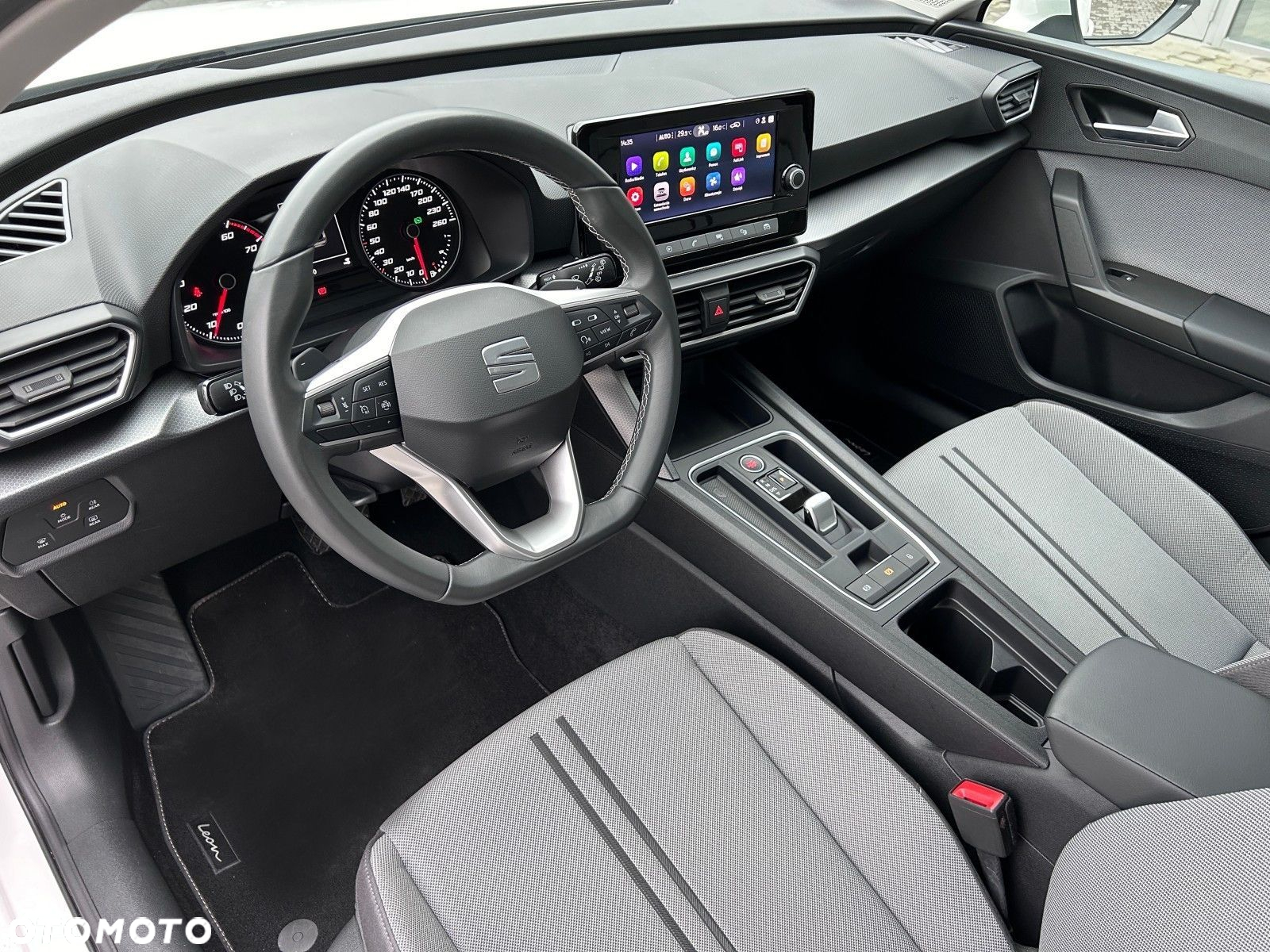 Seat Leon 1.0 eTSI Style DSG - 6
