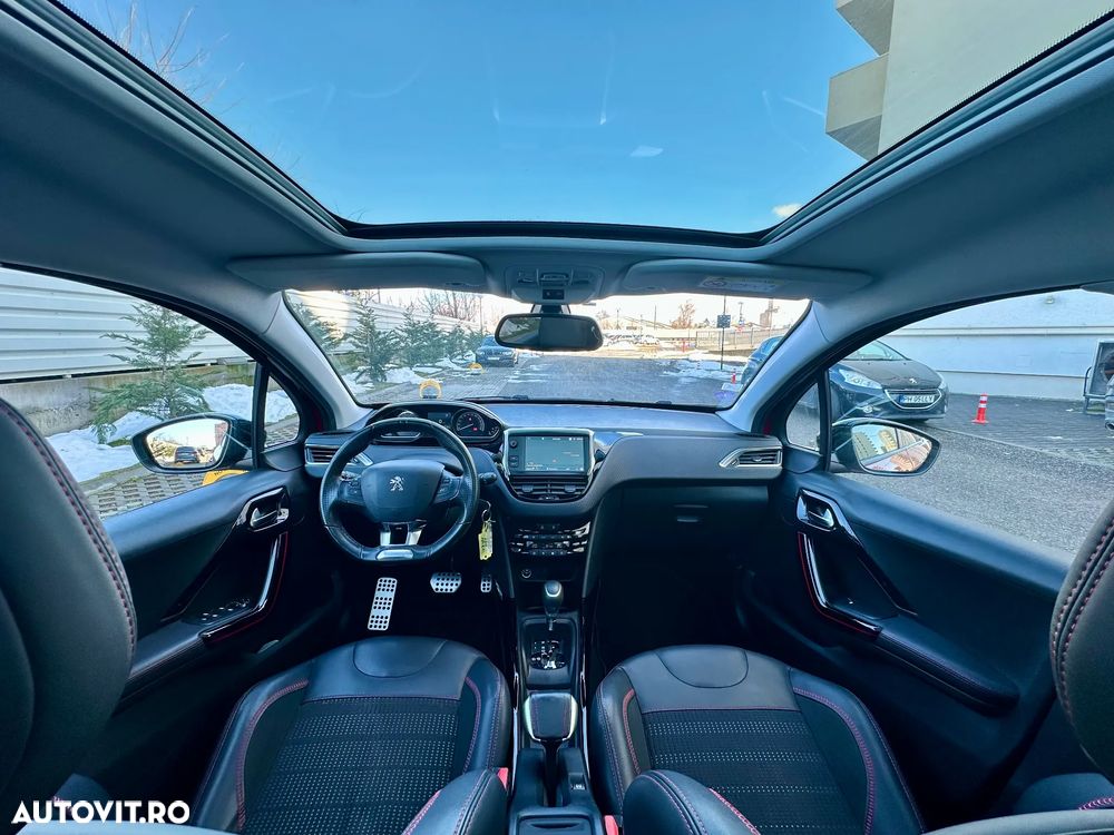 Peugeot 2008 - 8