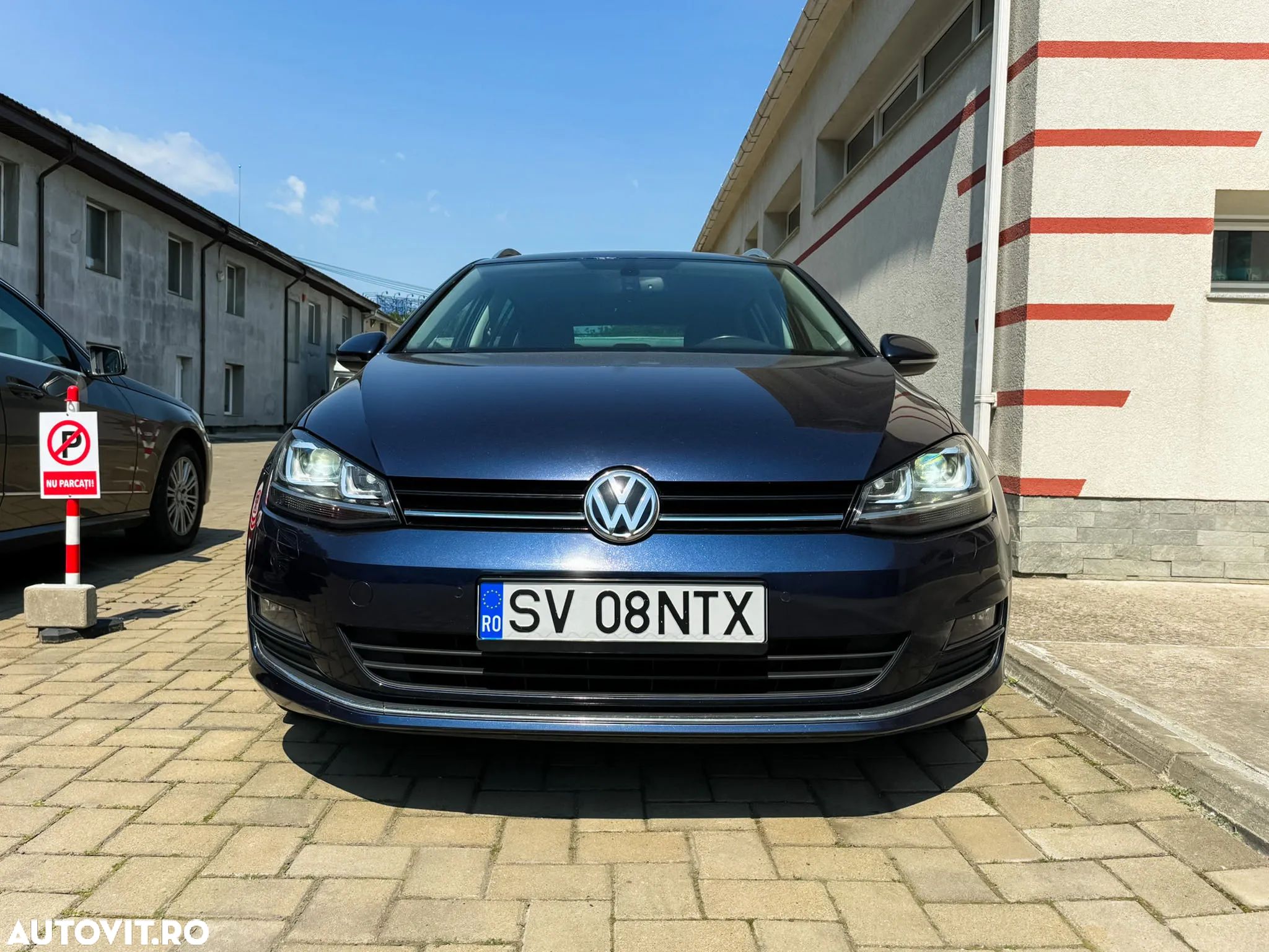 Volkswagen Golf 2.0 TDI BlueMotion Technology DSG Allstar - 1