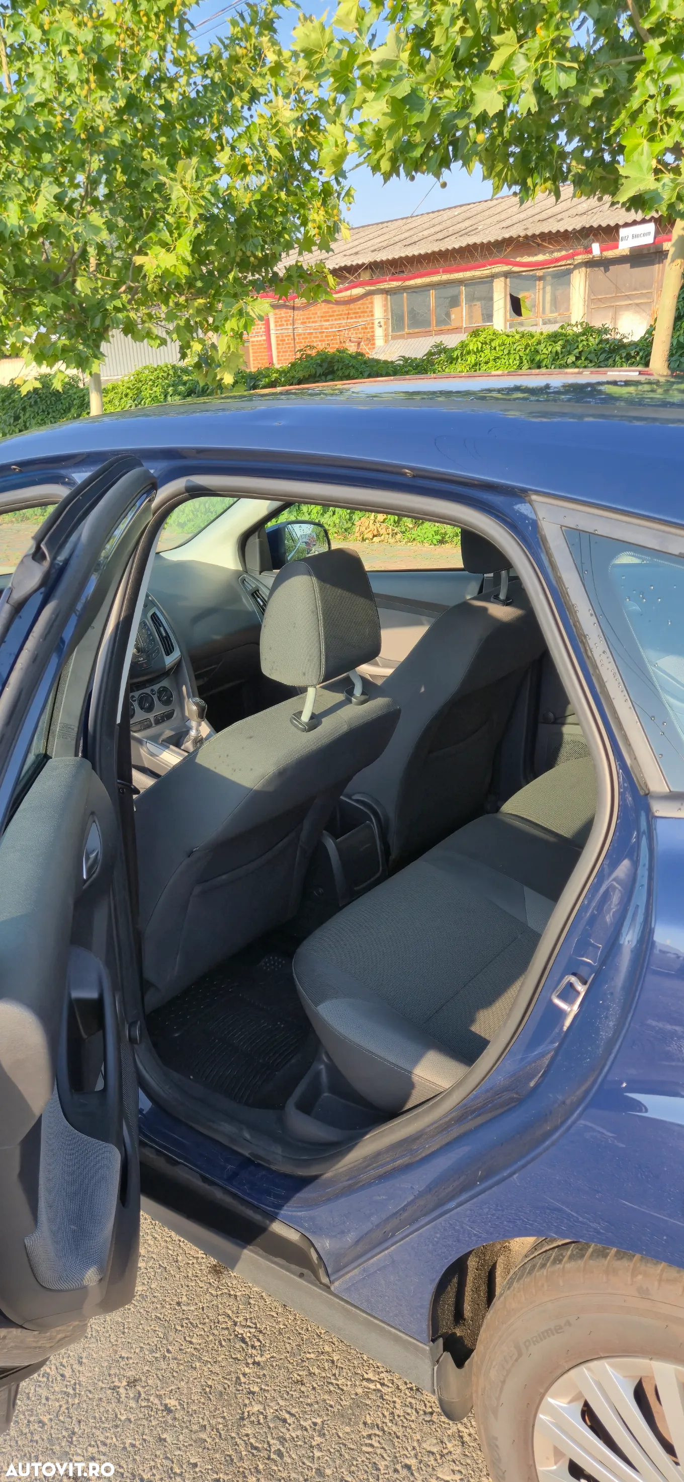 Ford Focus 1.6 TDCi DPF Start-Stopp-System Ambiente - 11