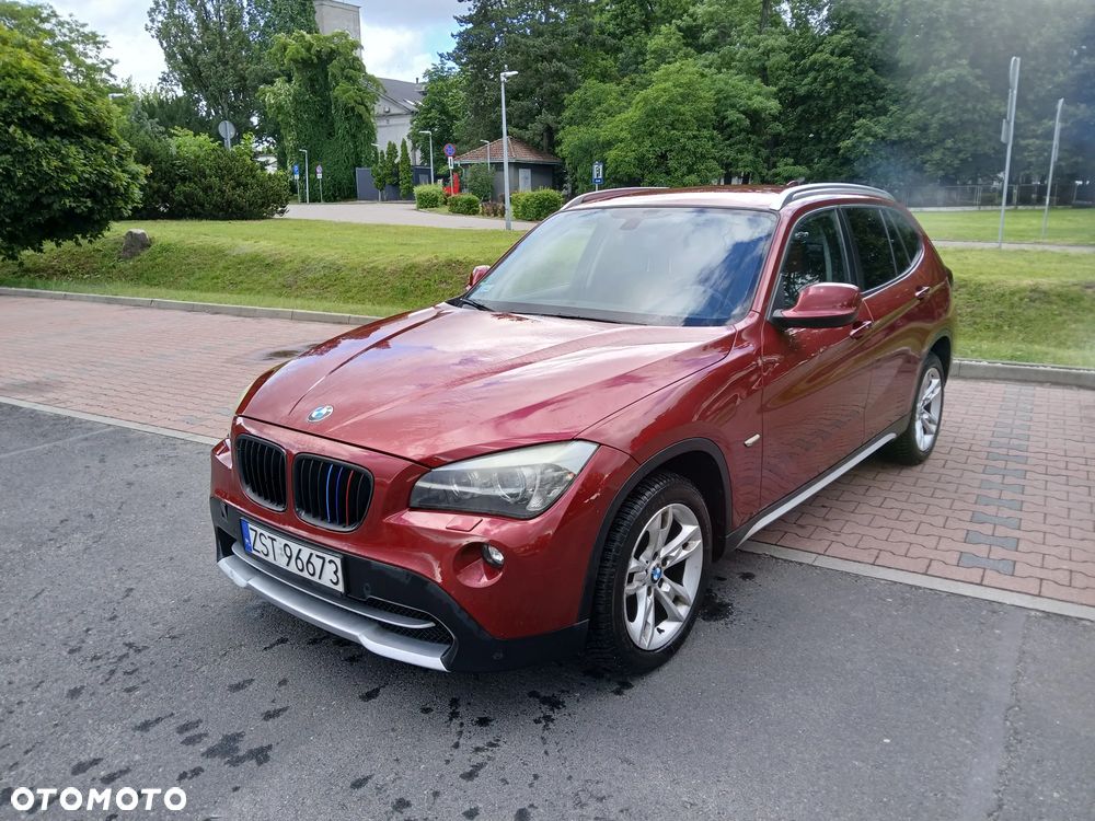 BMW X1 sDrive18i - 1