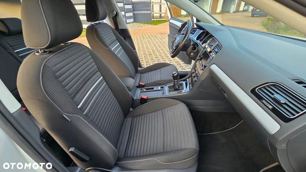 Volkswagen Golf 1.4 TSI BlueMotion Technology Cup - 17