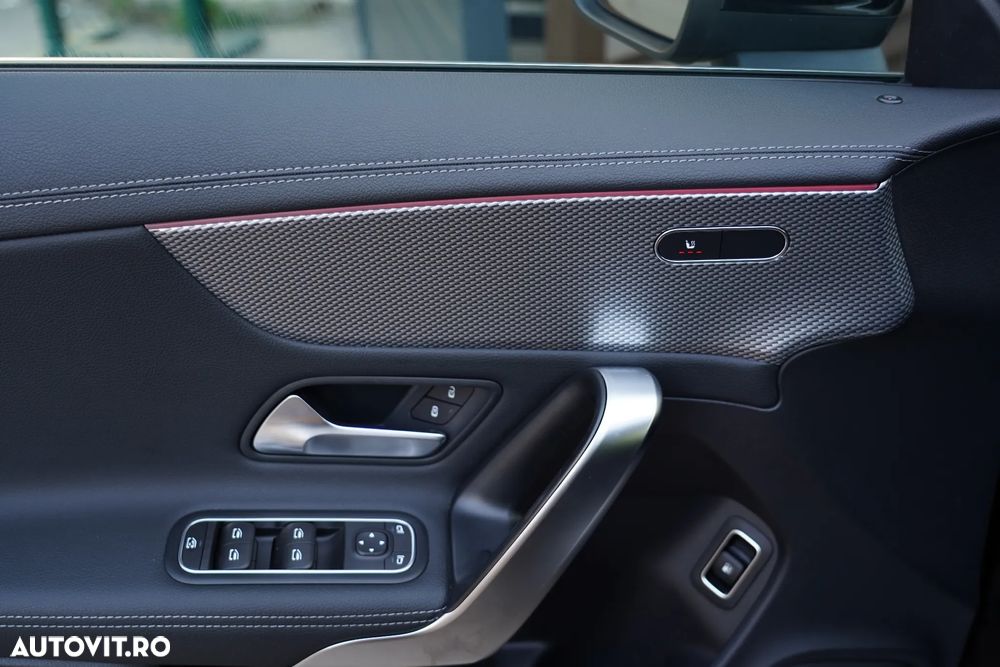 Mercedes-Benz CLA 250 e 8G-DCT - 17