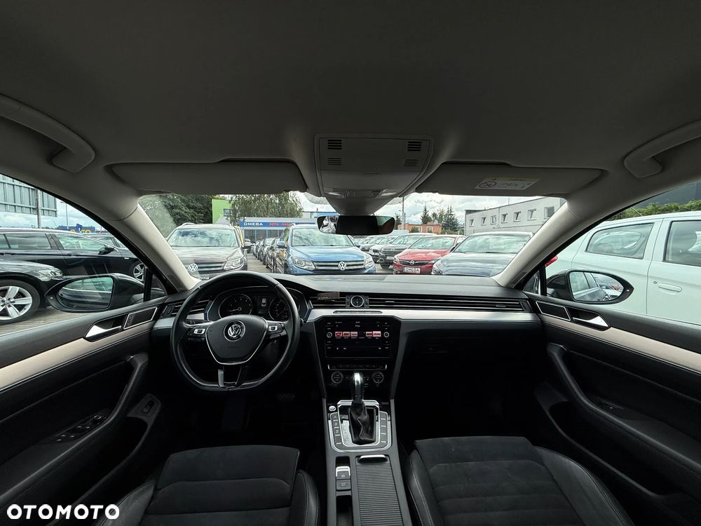 Volkswagen Passat - 9