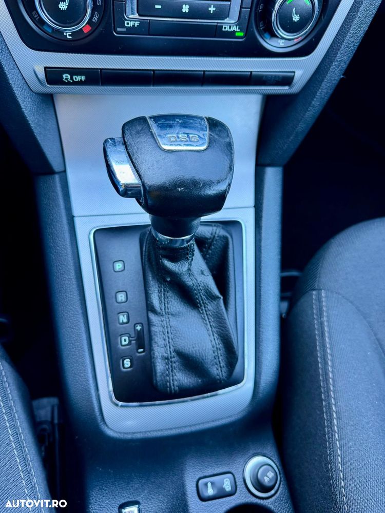 Skoda Octavia Combi 2.0 TDI Elegance Automatic - 33