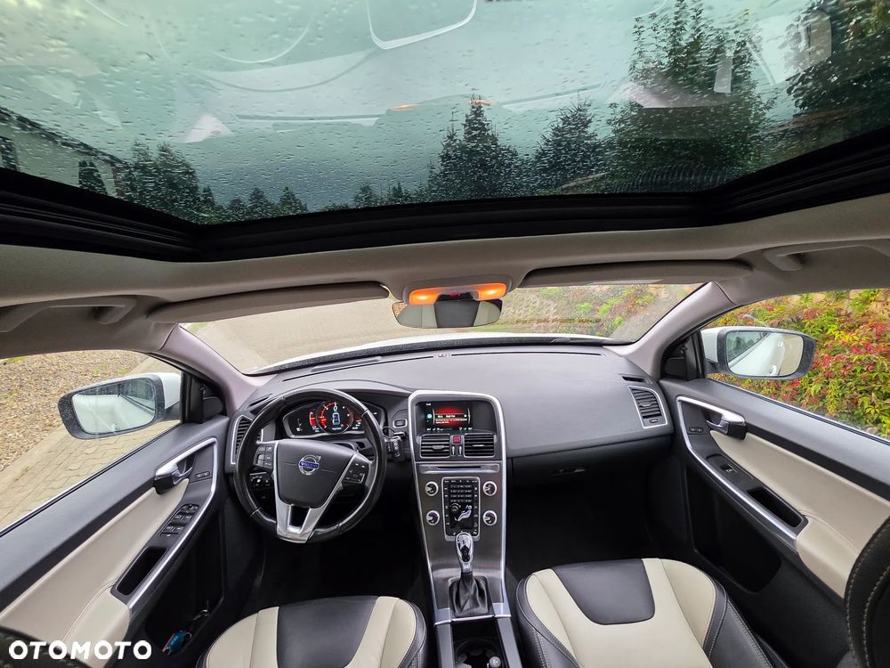 Volvo XC 60 D5 AWD Summum - 5