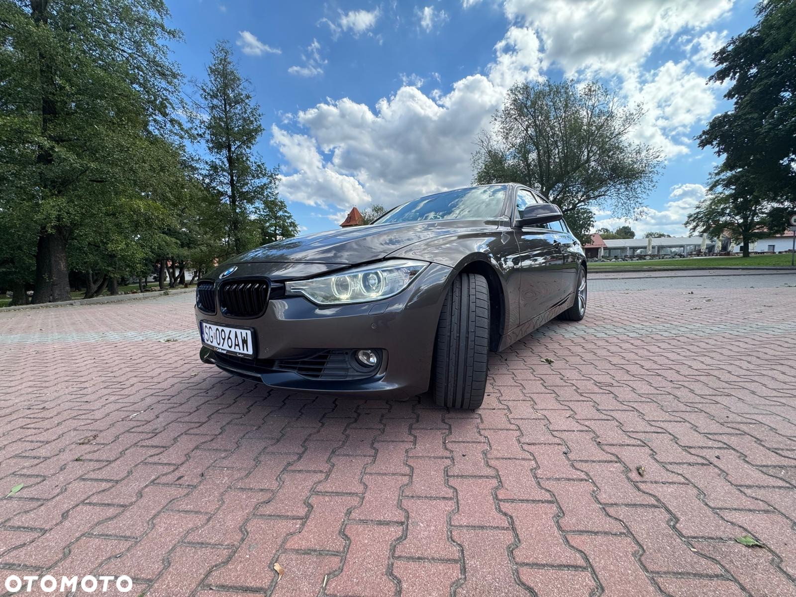 BMW Seria 3 335i Modern Line - 6