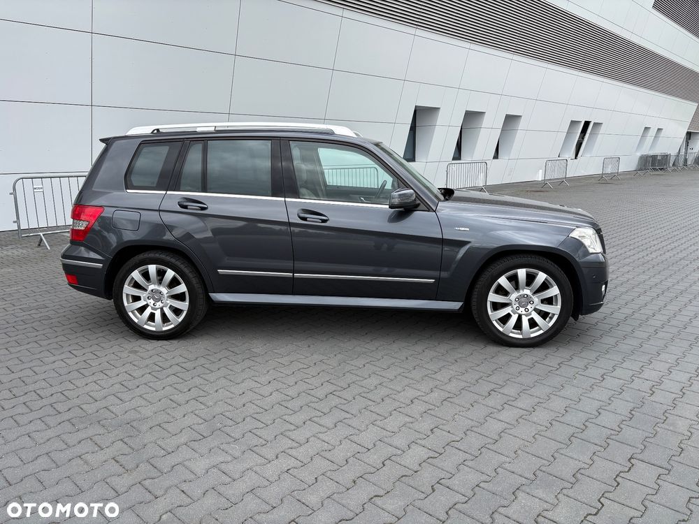 Mercedes-Benz GLK 220 CDI DPF 4Matic BlueEFFICIENCY 7G-TRONIC - 4