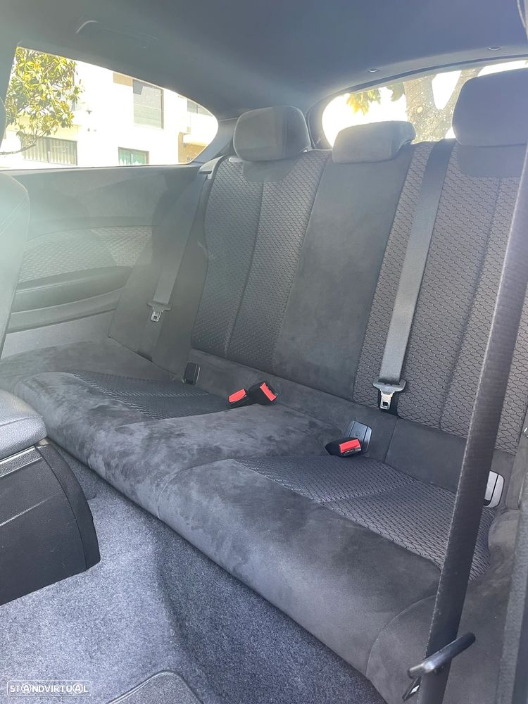 BMW 118 d Pack M - 10