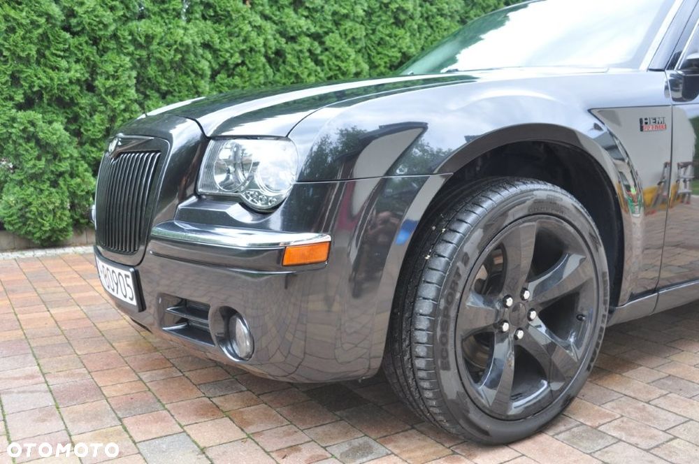 Chrysler 300C 5.7 V8 HEMI AWD Automatik - 19