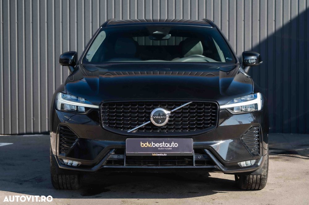Volvo XC 60 B4 D AWD Plus Dark - 3