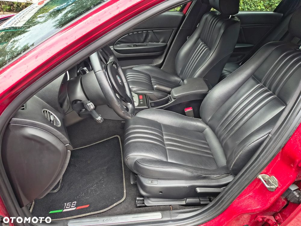 Alfa Romeo 159 3.2 JTS V6 24V Q4 Q-Tronic Distinctive - 8
