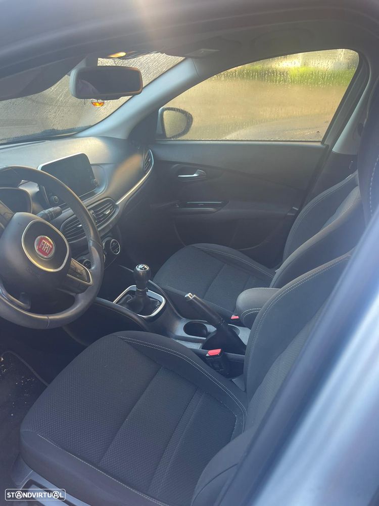 Fiat Tipo Station Wagon 1.3 M-Jet Lounge J17 - 11