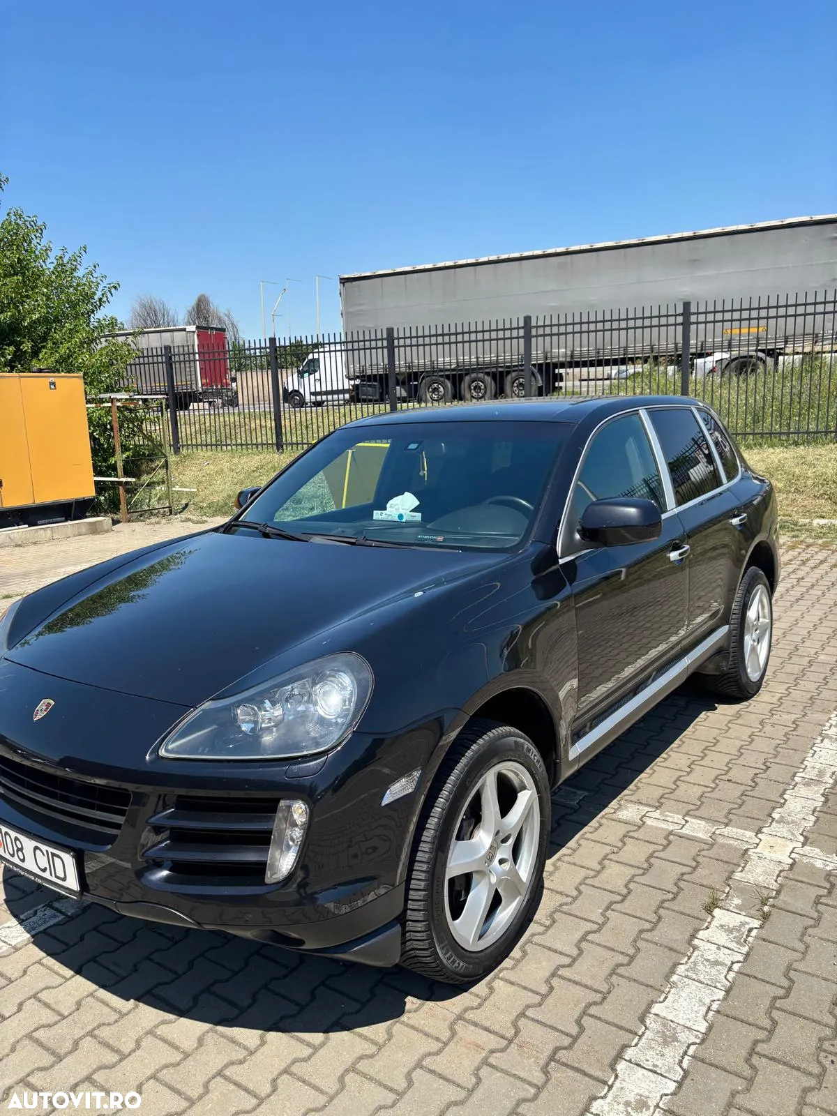 Porsche Cayenne 3.0 L V6 - 3