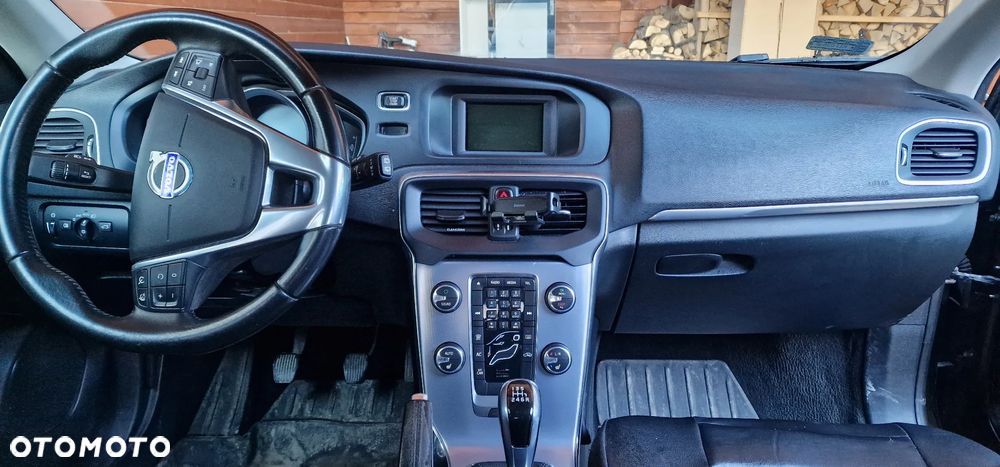 Volvo V40 D2 Momentum - 8