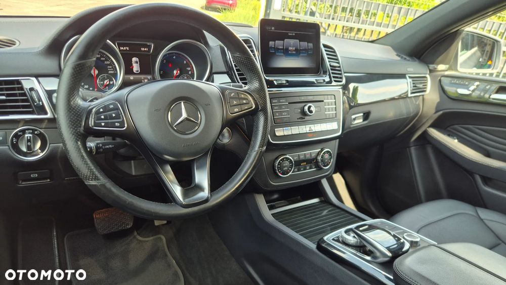 Mercedes-Benz GLE - 21