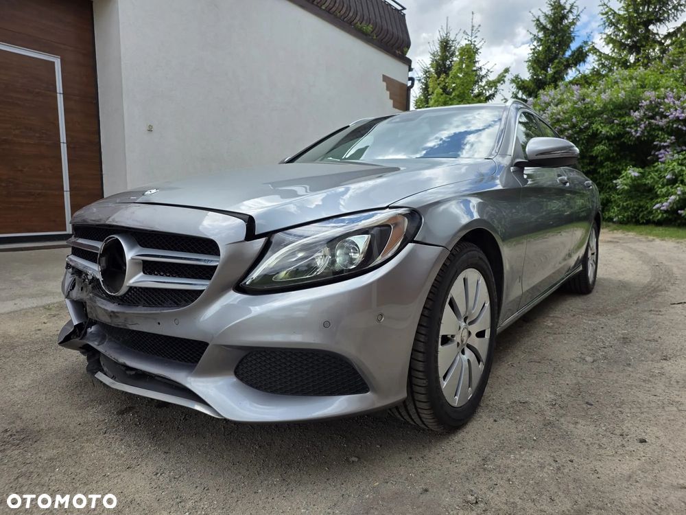 Mercedes-Benz Klasa C 180 (BlueEFFICIENCY) - 38