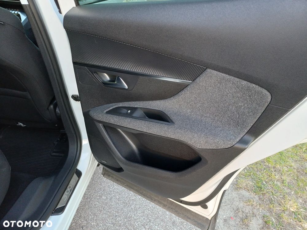 Peugeot 3008 BlueHDi 130 Stop & Start EAT8 Allure - 18