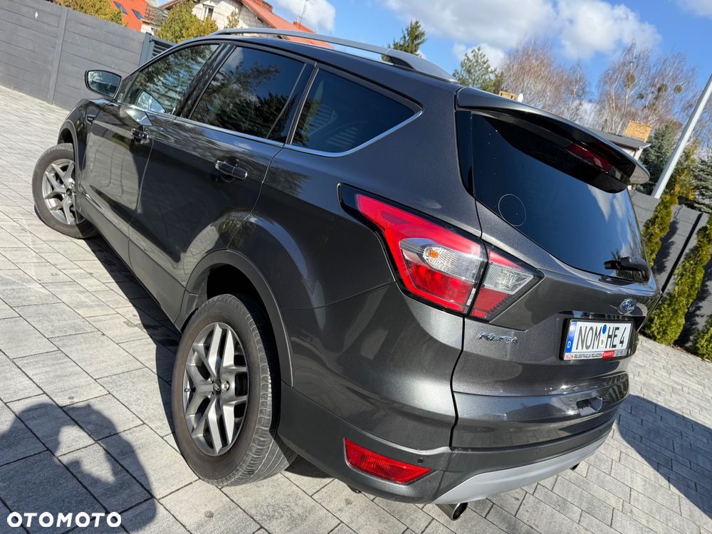 Ford Kuga 1.5 EcoBoost 2x4 Titanium - 5