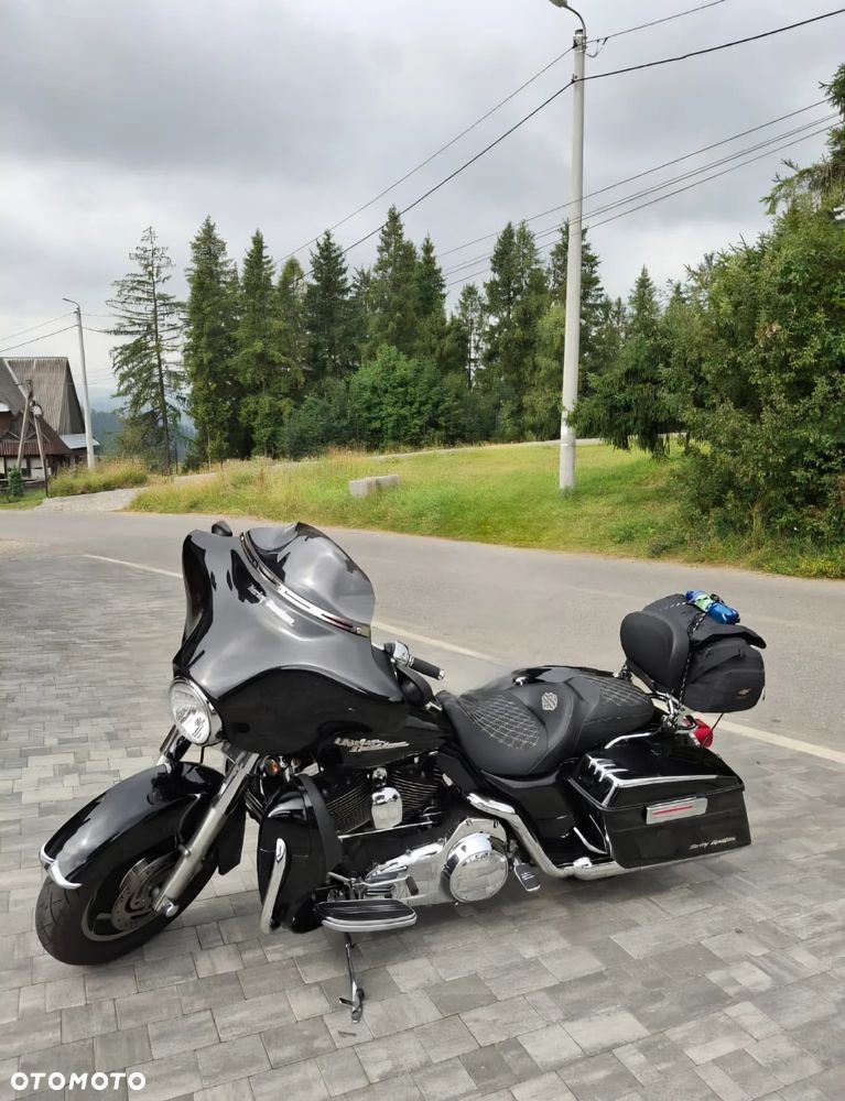Harley-Davidson CVO Street Glide - 1