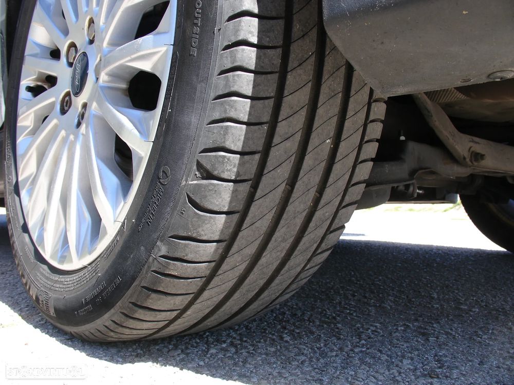 Ford C-Max 1.6 TDCi Titanium - 25