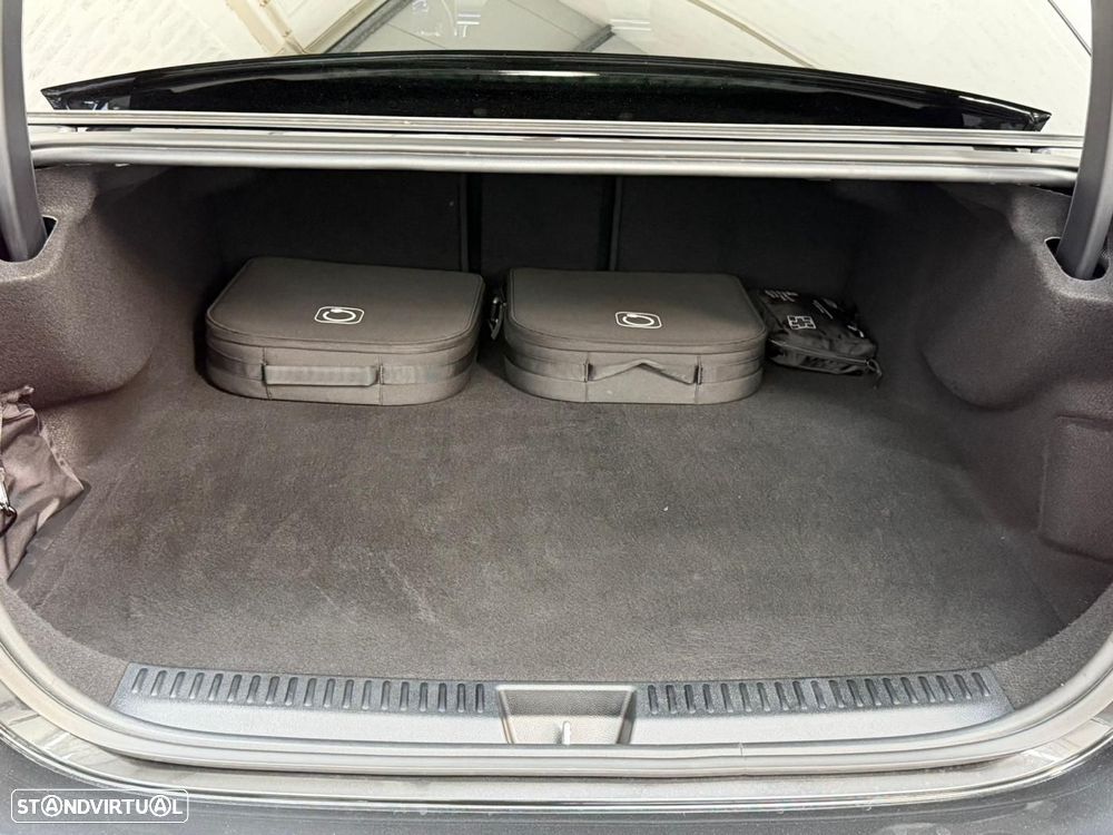 Mercedes-Benz E 300 e AMG Line - 57