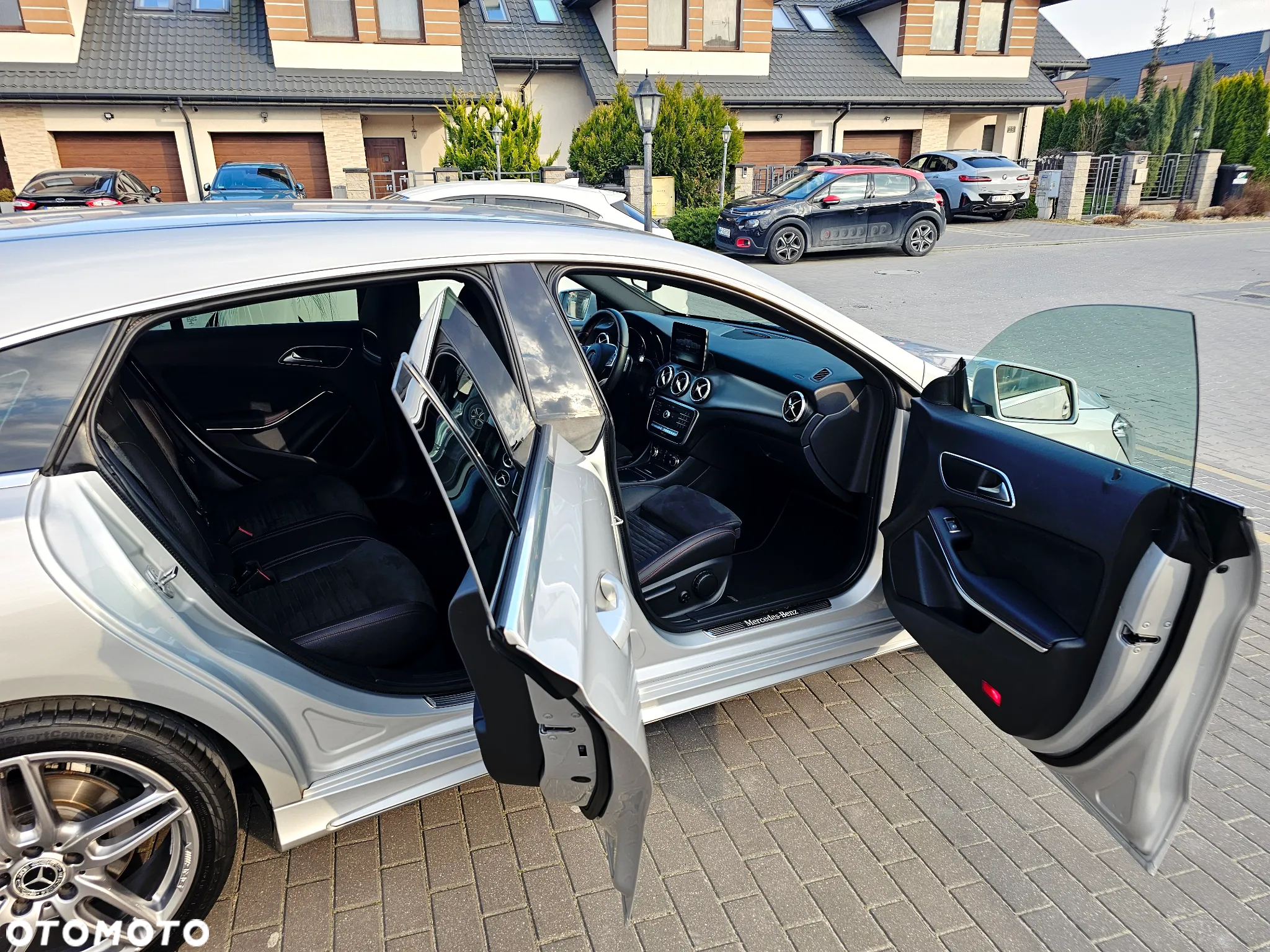Mercedes-Benz CLA Shooting Brake 180 d 7G-DCT AMG Line - 18