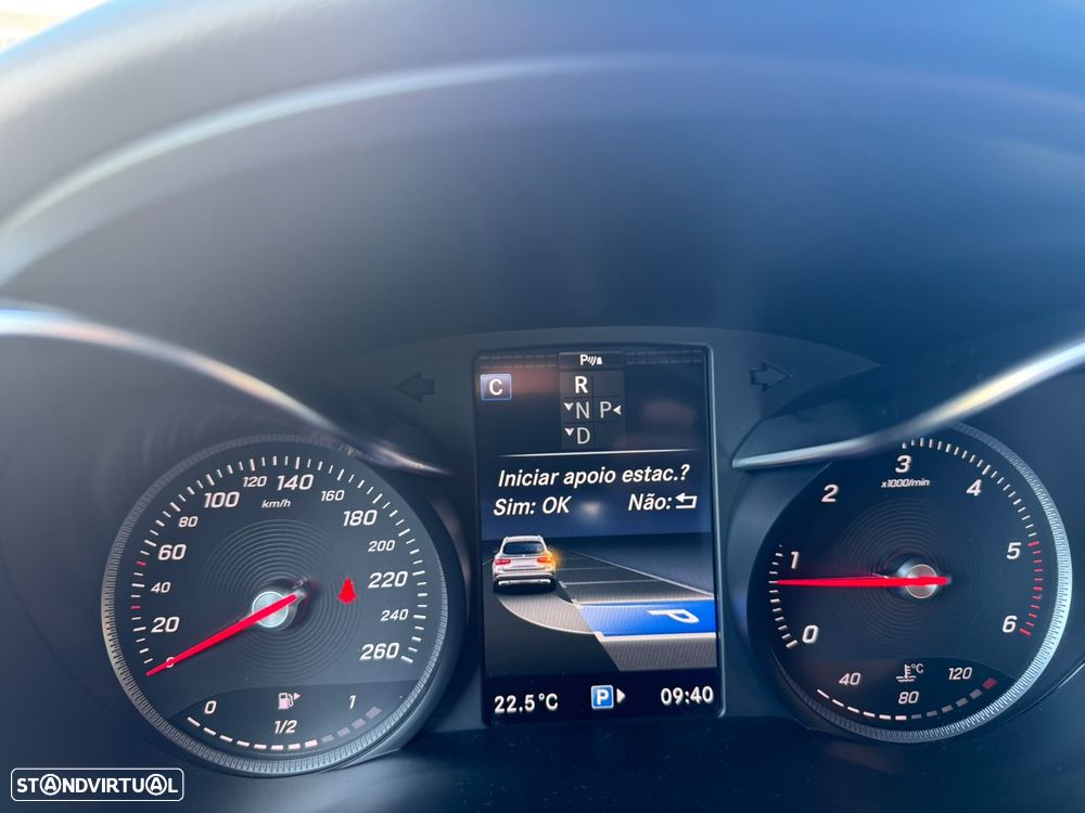Mercedes-Benz GLC 220 d 4Matic 9G-TRONIC AMG Line - 44