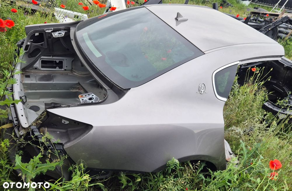 Ćwiartka Wanna Dupa Błotnik Prawy Lewy Tył Tylny Dach Poszycie Słupek Maserati Quattroporte VI 2014- - 2