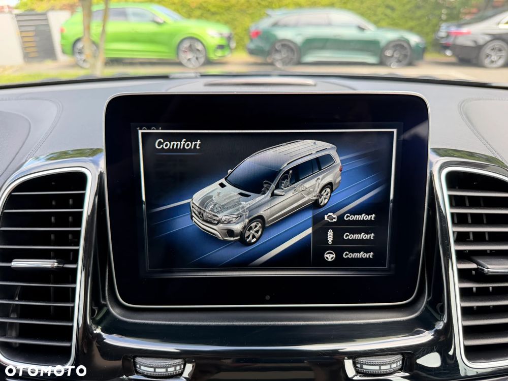 Mercedes-Benz GLS 350 d 4-Matic - 33