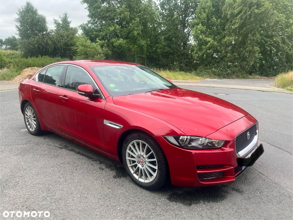 Jaguar XE E-Performance Pure - 3