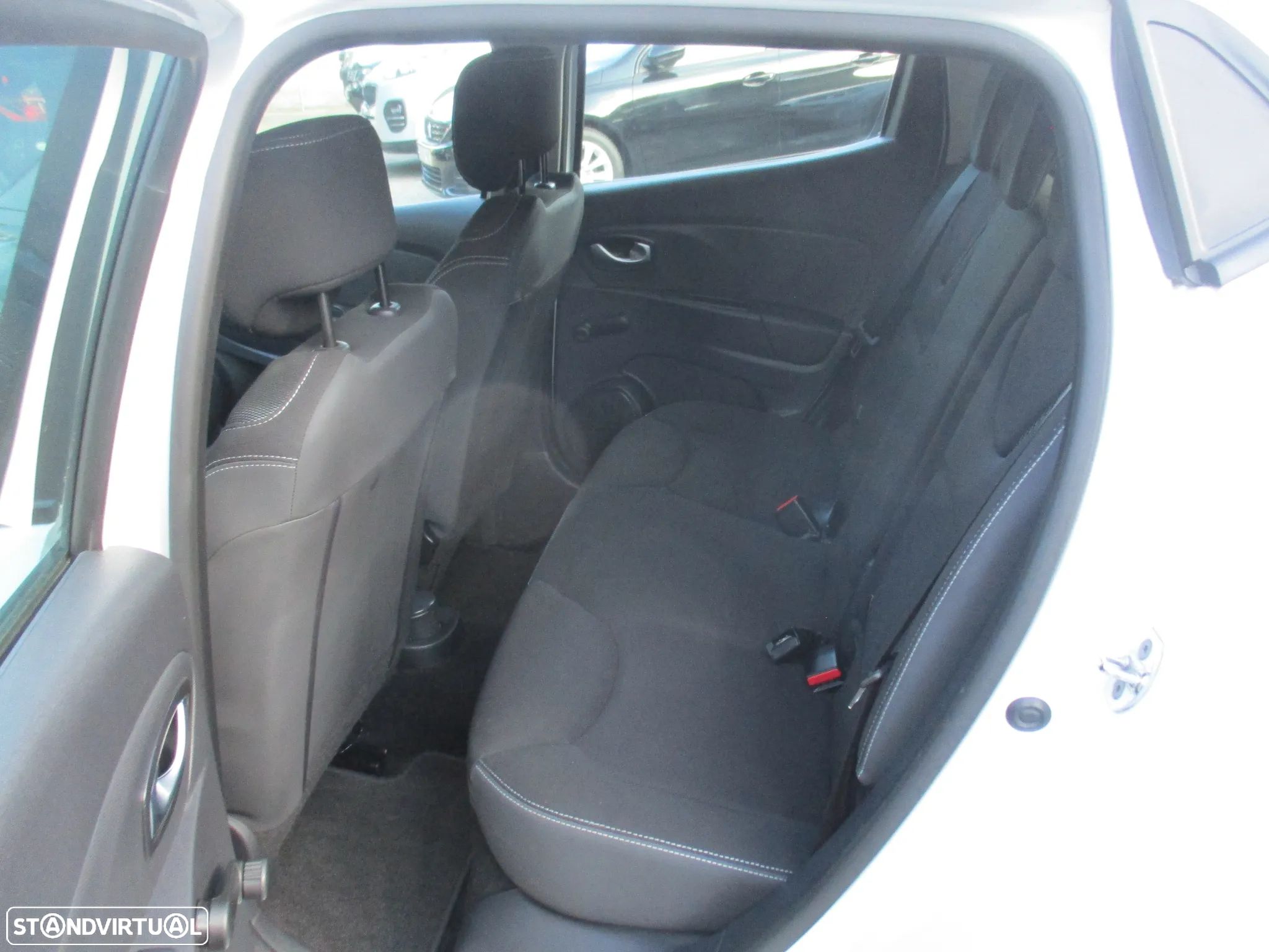 Renault Clio 1.5 dCi Zen - 22