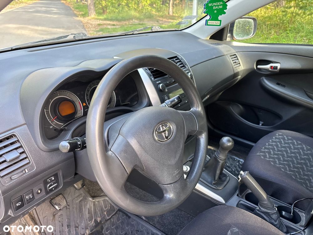 Toyota Corolla 1.4 D-4D Premium - 9