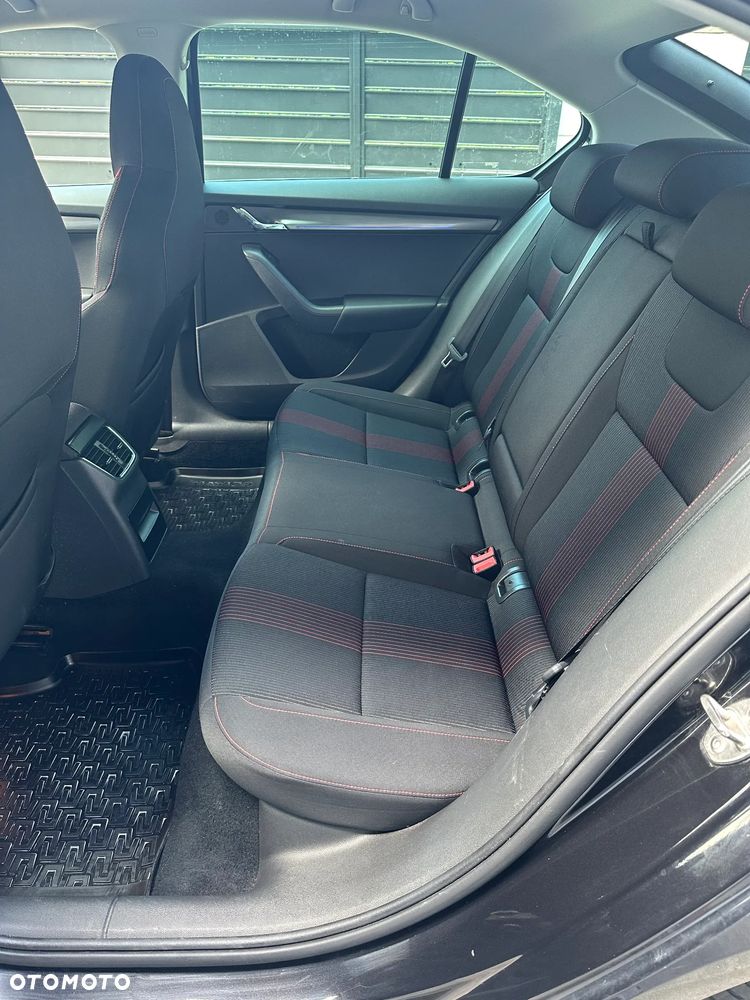 Skoda Octavia 2.0 TDI Elegance - 10